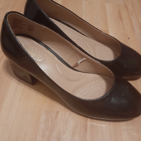 Black Chunky Heels - Picture 1 of 4